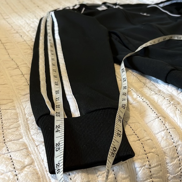 Adidas Unisex Black White Stripe Zip Up Jacket Size M - Picture 10 of 10